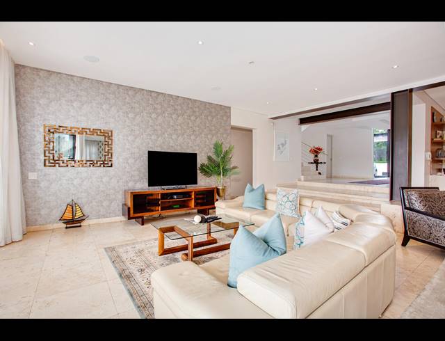 6 BEDROOM HOUSE FOR SALE IN DAINFERN VALLEY ESTATE